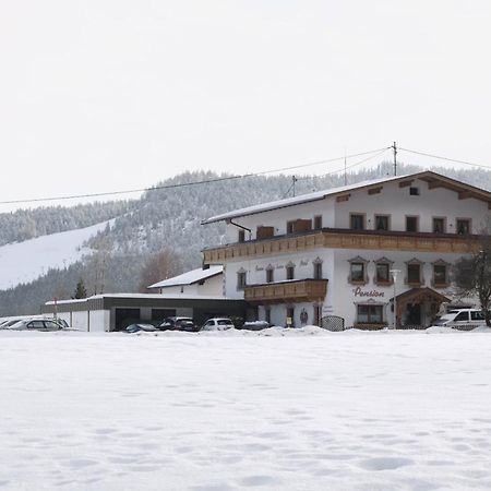 Pension Und Apartments Landhaus Marie Leutasch Luaran gambar